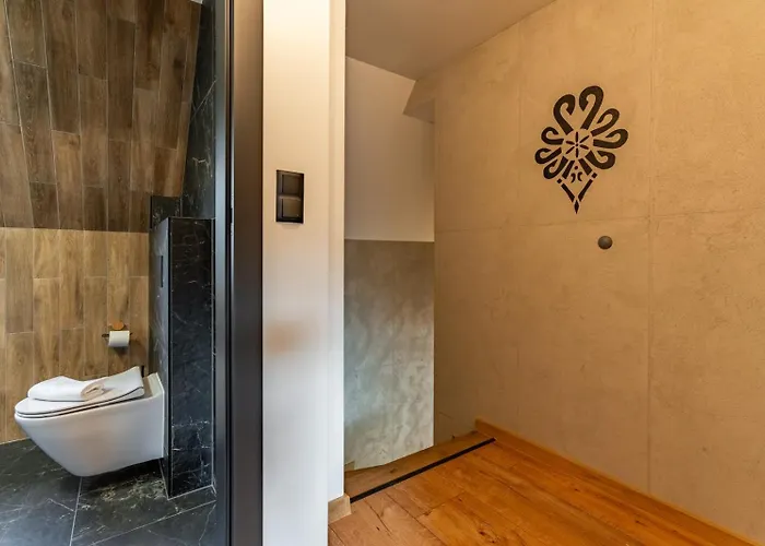 Herkulesa ヴィラ *